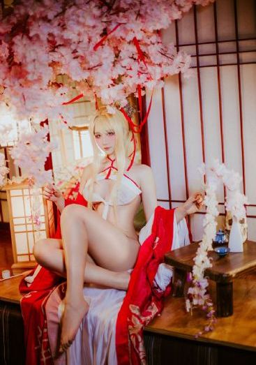麻豆老公欠债妈妈便宜儿子