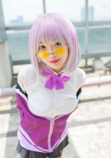 董芷依