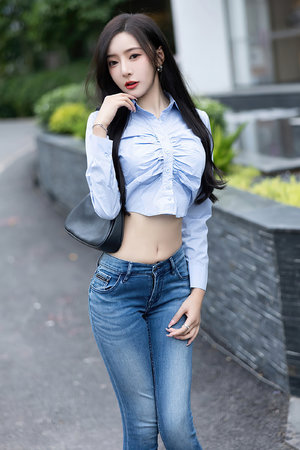拉起裙子开c女儿视频